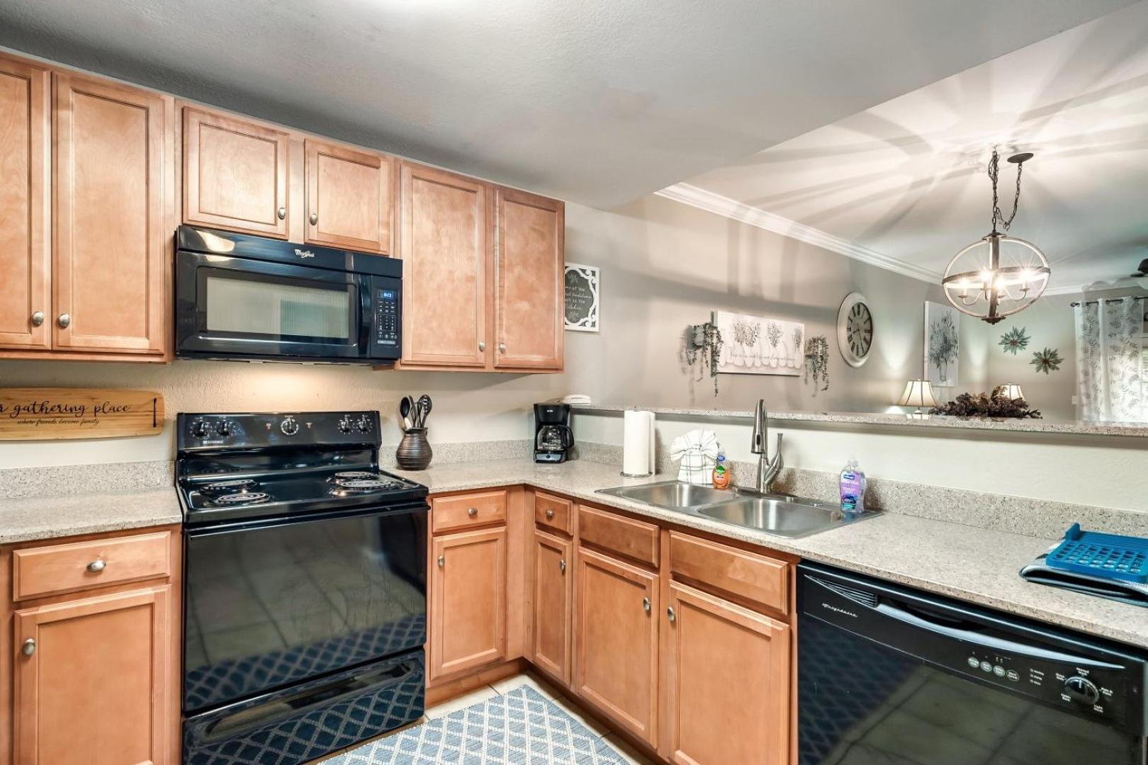 Luxury Condo, Sleeps 6, 3.2 Miles To Dollywood Pigeon Forge Exterior photo