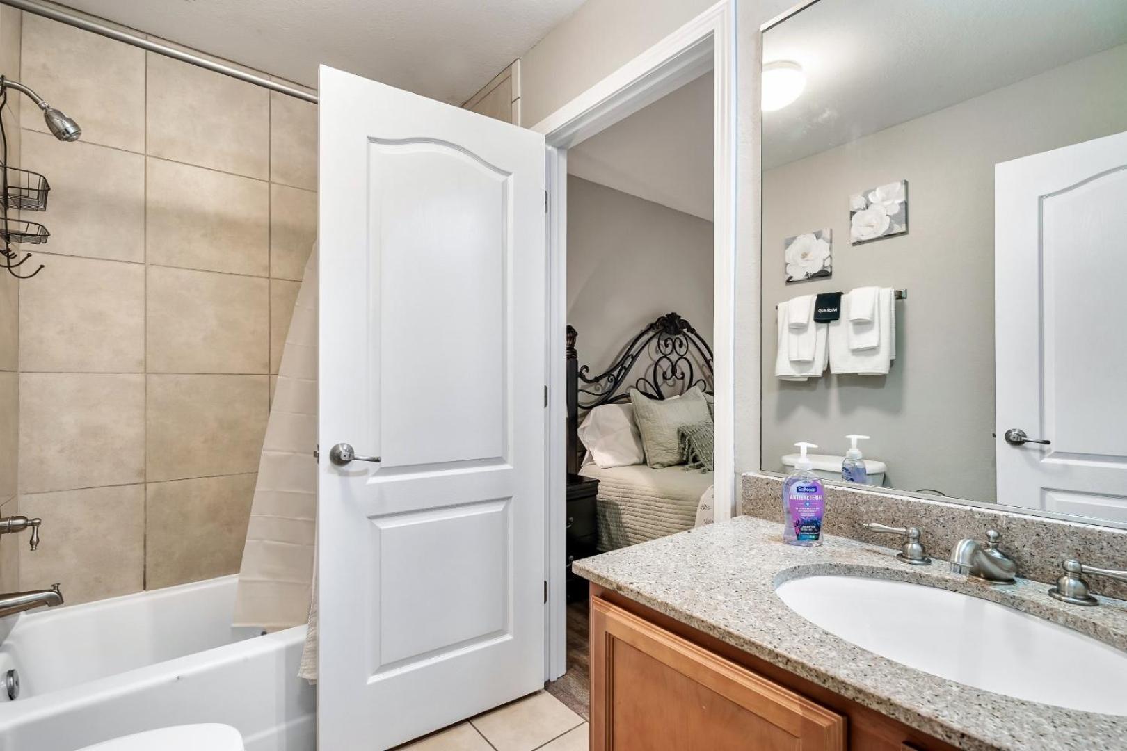 Luxury Condo, Sleeps 6, 3.2 Miles To Dollywood Pigeon Forge Exterior photo